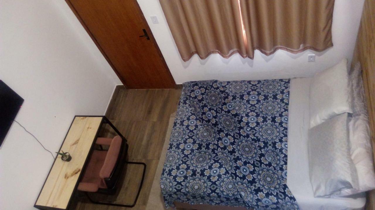 Hostel 雷森迪 外观 照片